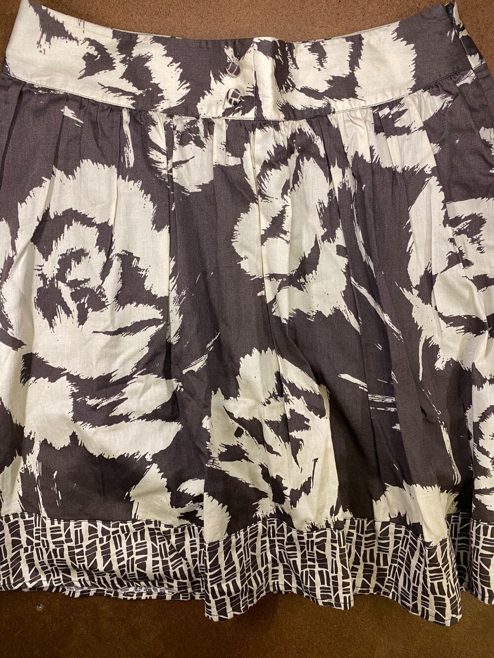 St John's Bay Skirt 12 Brown Cream Border Print Button Accent Lined Cotton